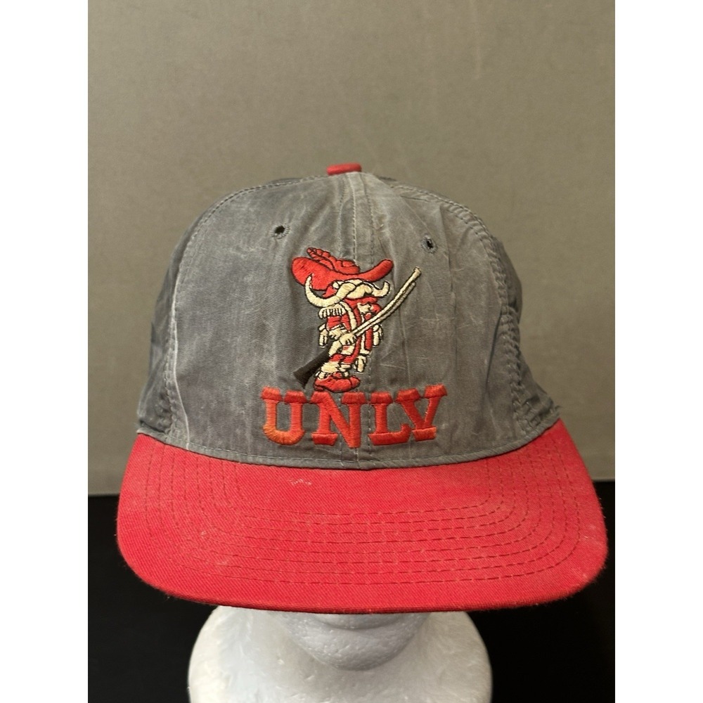 Vintage Starter‎ UNLV SnapBack Hat